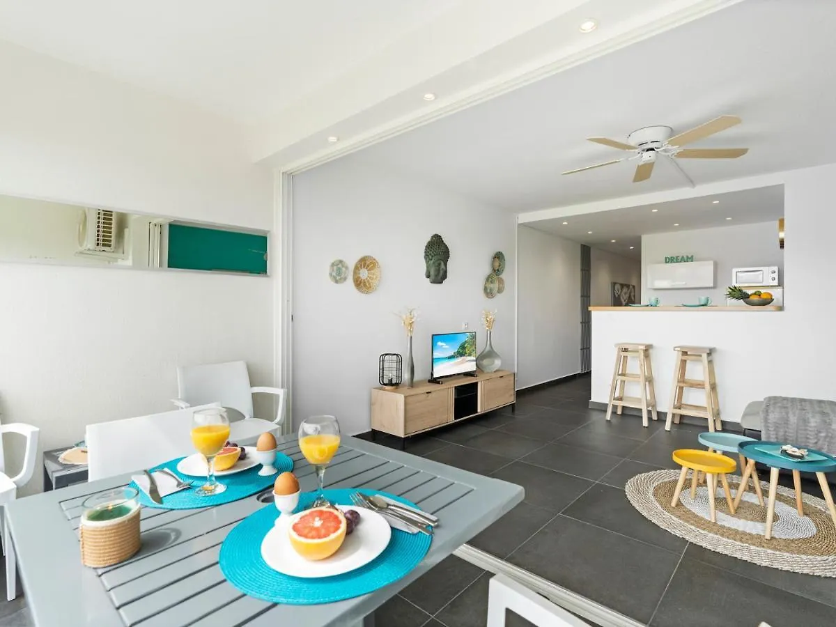 Newly Renovated 1 Bedroom Condo With Amazing Seaview! Beachfront Pool! Cul de Sac 0*,  Sint Maarten/Saint Martin